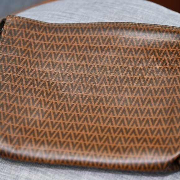Mario Valentino V Pattern Clutch, Great Condition ! - Picture 1 of 6